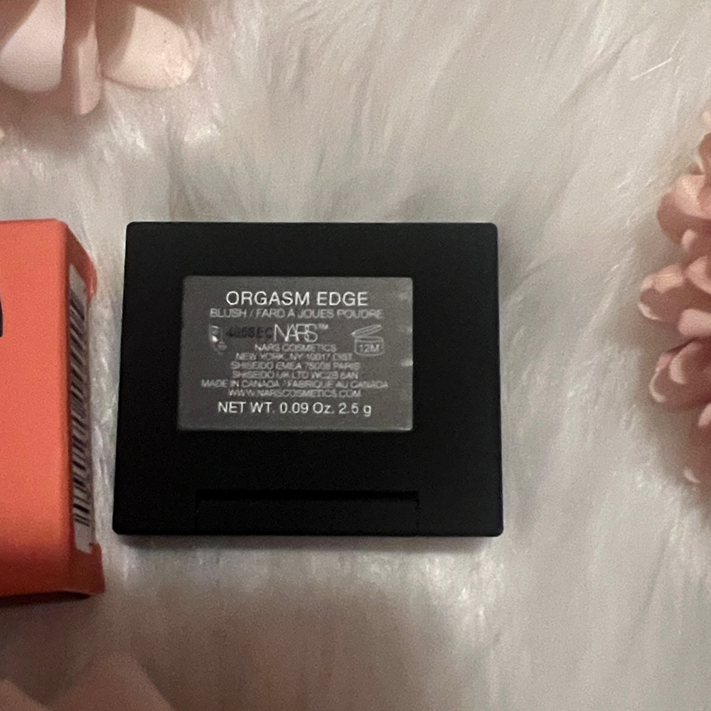 NARS Orgasm Edge Blush - Picture 3 of 5